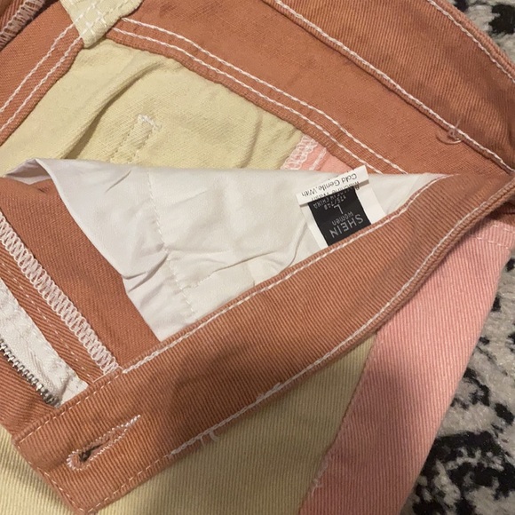 Colorblock patch Jeans - Picture 3 of 3